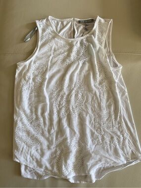 Daniel Rainn White Eyelet Sleeveless Tank Top. NWT